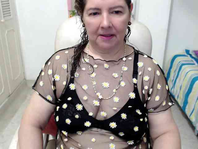 leonela-68 webcam