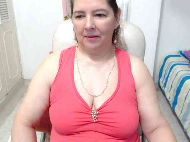 leonela-68