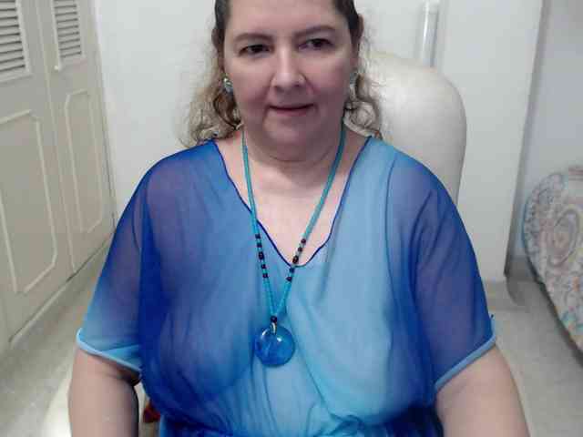 leonela-68