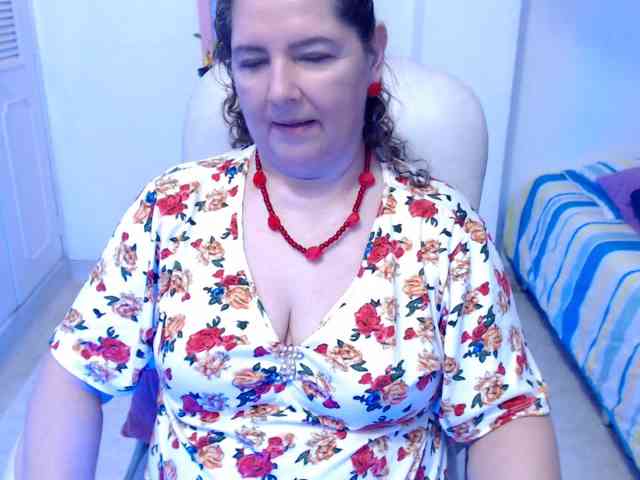 leonela-68