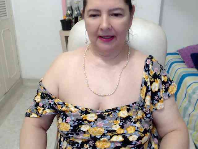 leonela-68