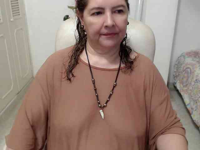 leonela-68 webcam