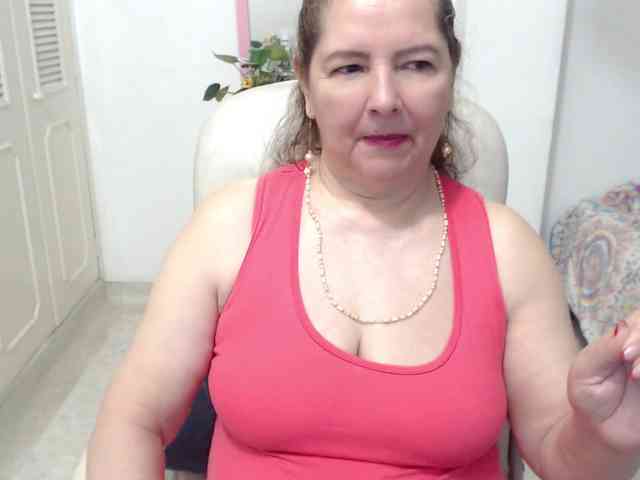 leonela-68 webcam
