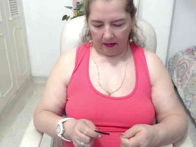 leonela-68 webcam