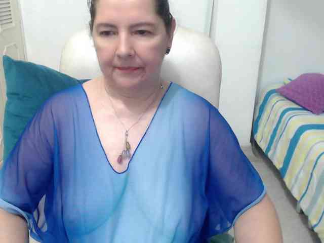 leonela-68