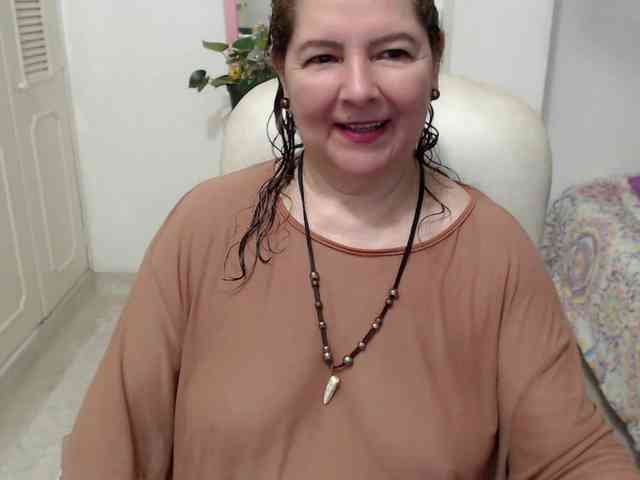leonela-68 webcam