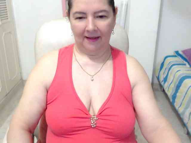 leonela-68