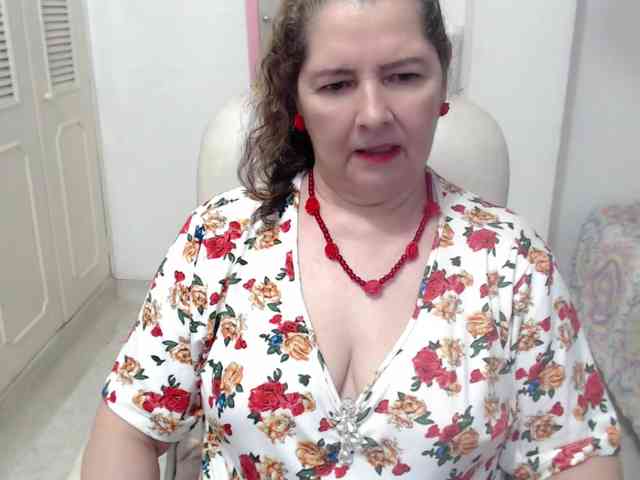 leonela-68 webcam