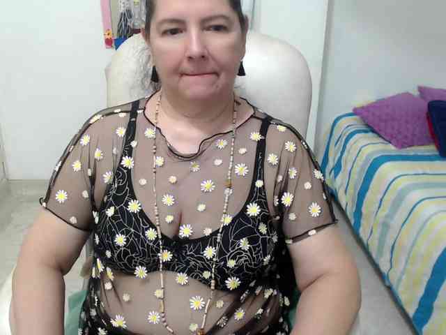 leonela-68 webcam