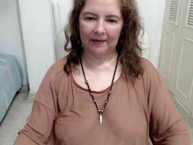 leonela-68 webcam