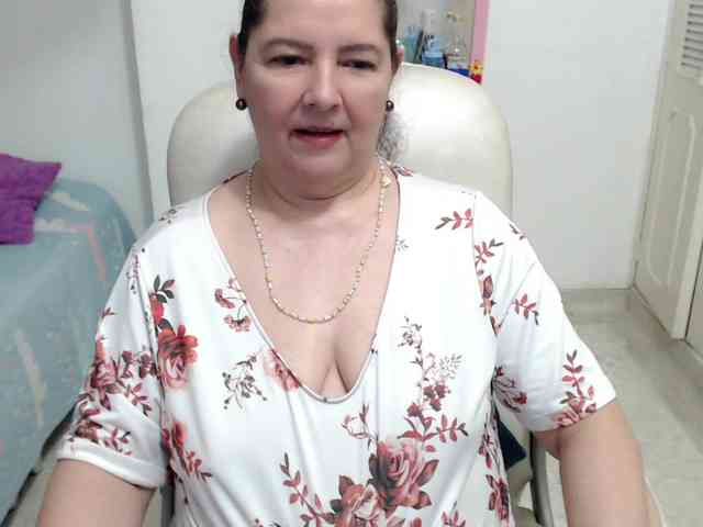 leonela-68
