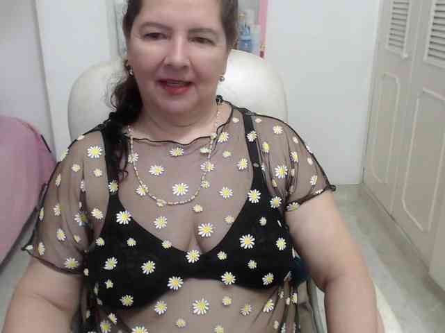 leonela-68 webcam