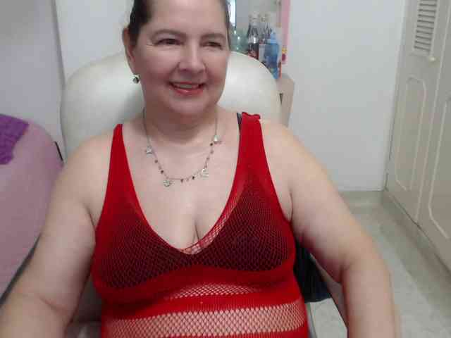 leonela-68