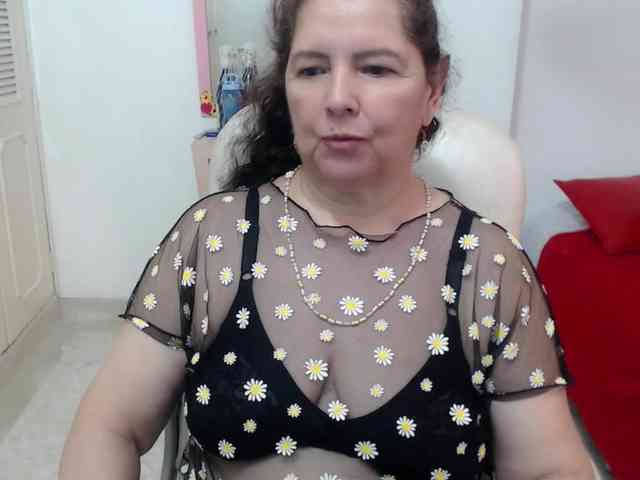 leonela-68 webcam