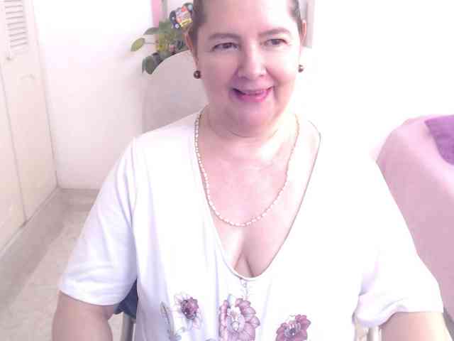 leonela-68 webcam