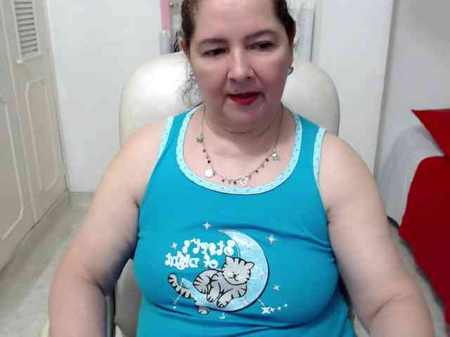 leonela-68