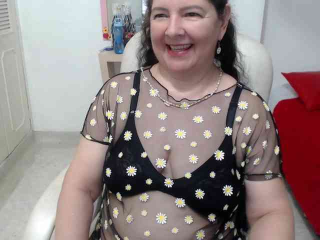 leonela-68 webcam