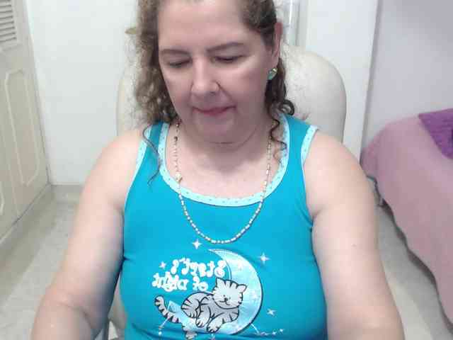 leonela-68 webcam