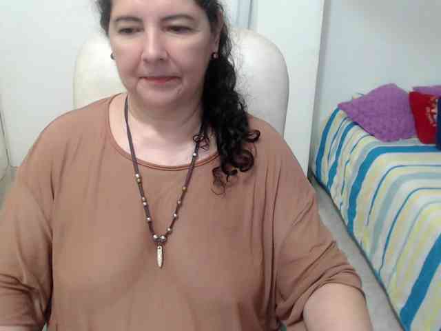 leonela-68 webcam
