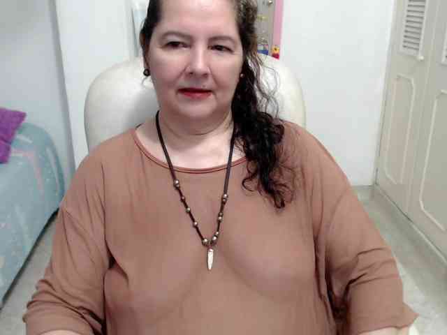 leonela-68 webcam