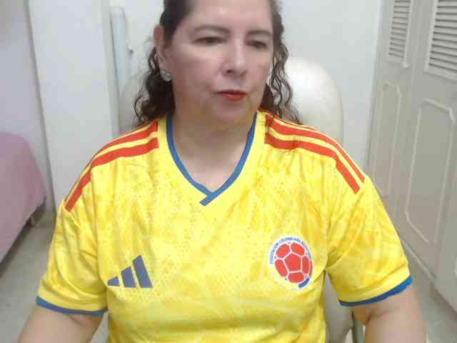 leonela-68