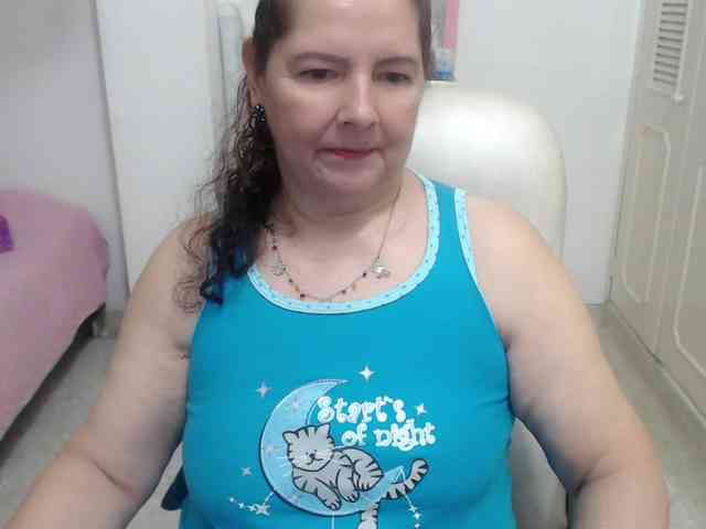 leonela-68 webcam