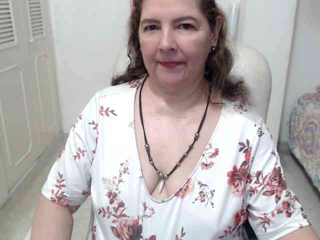 leonela-68 webcam