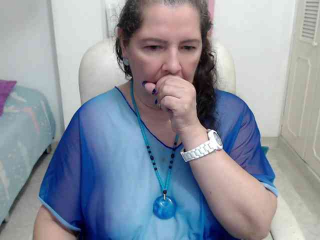 leonela-68 webcam