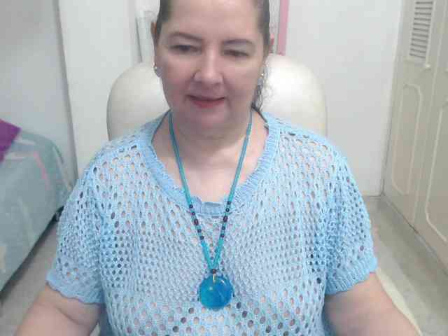 leonela-68 webcam
