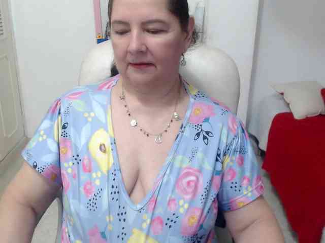 leonela-68 webcam