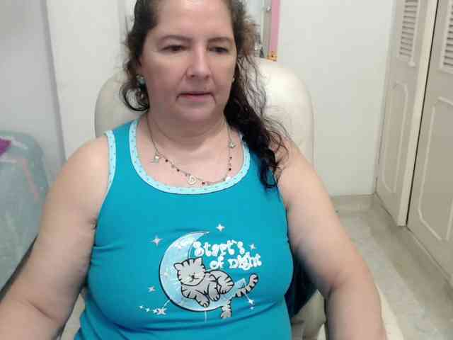 leonela-68