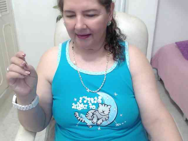 leonela-68 webcam
