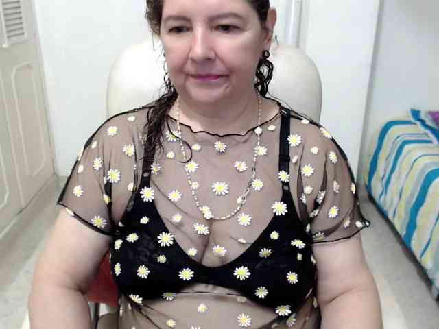 leonela-68 webcam