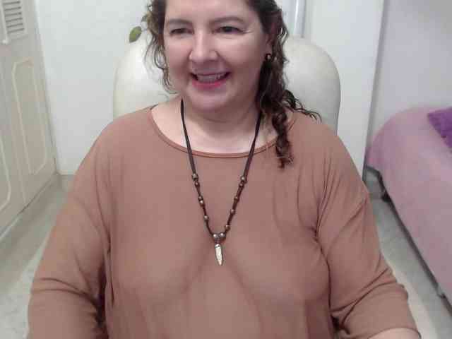 leonela-68 webcam