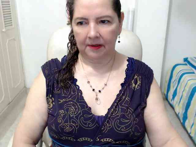 leonela-68 webcam