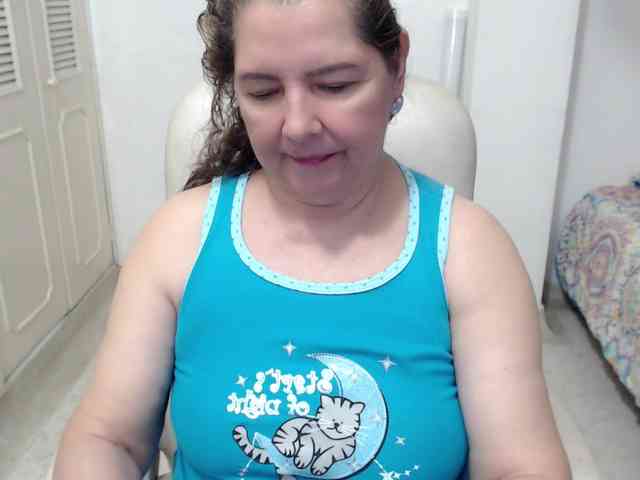 leonela-68 webcam