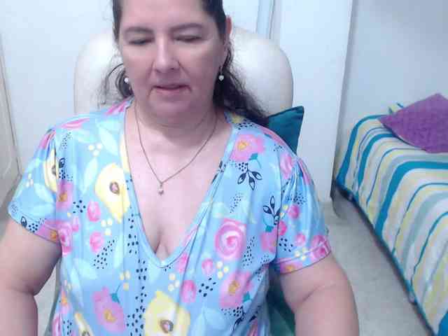 leonela-68 webcam