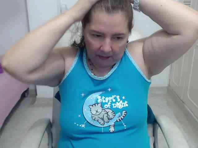 leonela-68 webcam