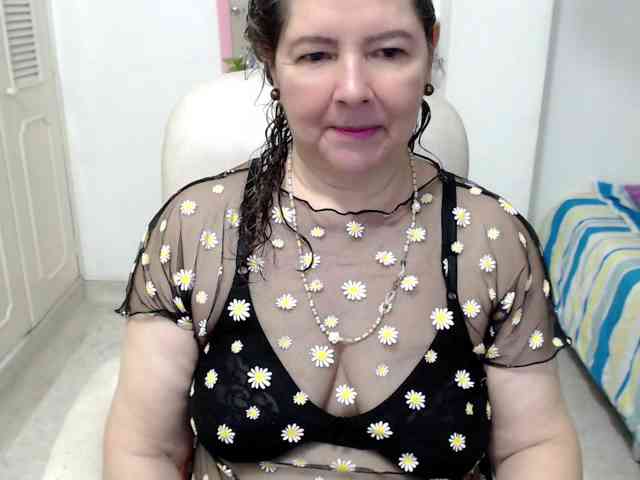 leonela-68 leonela-68
