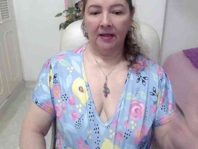 leonela-68 webcam