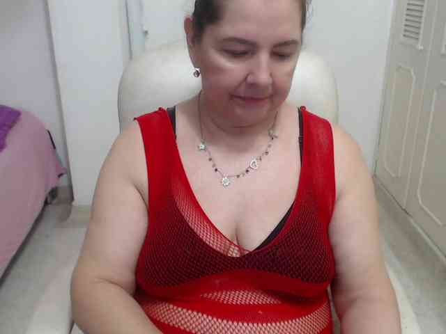 leonela-68 webcam