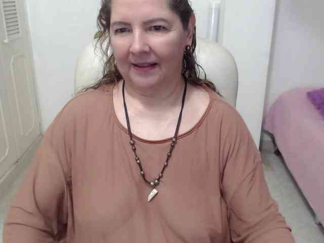 leonela-68 webcam