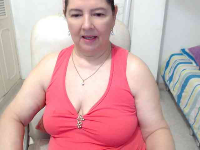 leonela-68