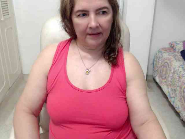 leonela-68