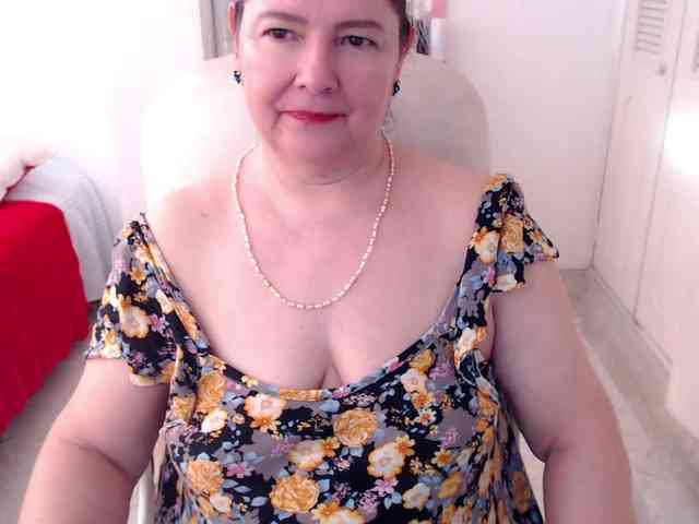 leonela-68