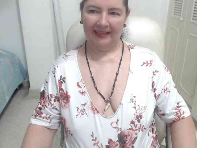 leonela-68 webcam