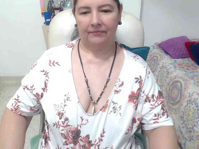 leonela-68