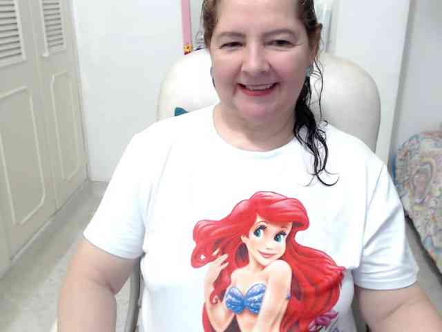 leonela-68 webcam