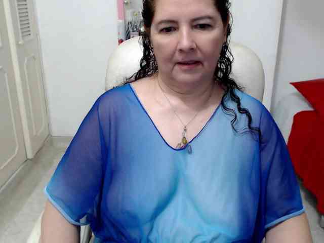 leonela-68 webcam