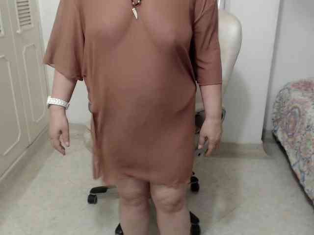 leonela-68 webcam